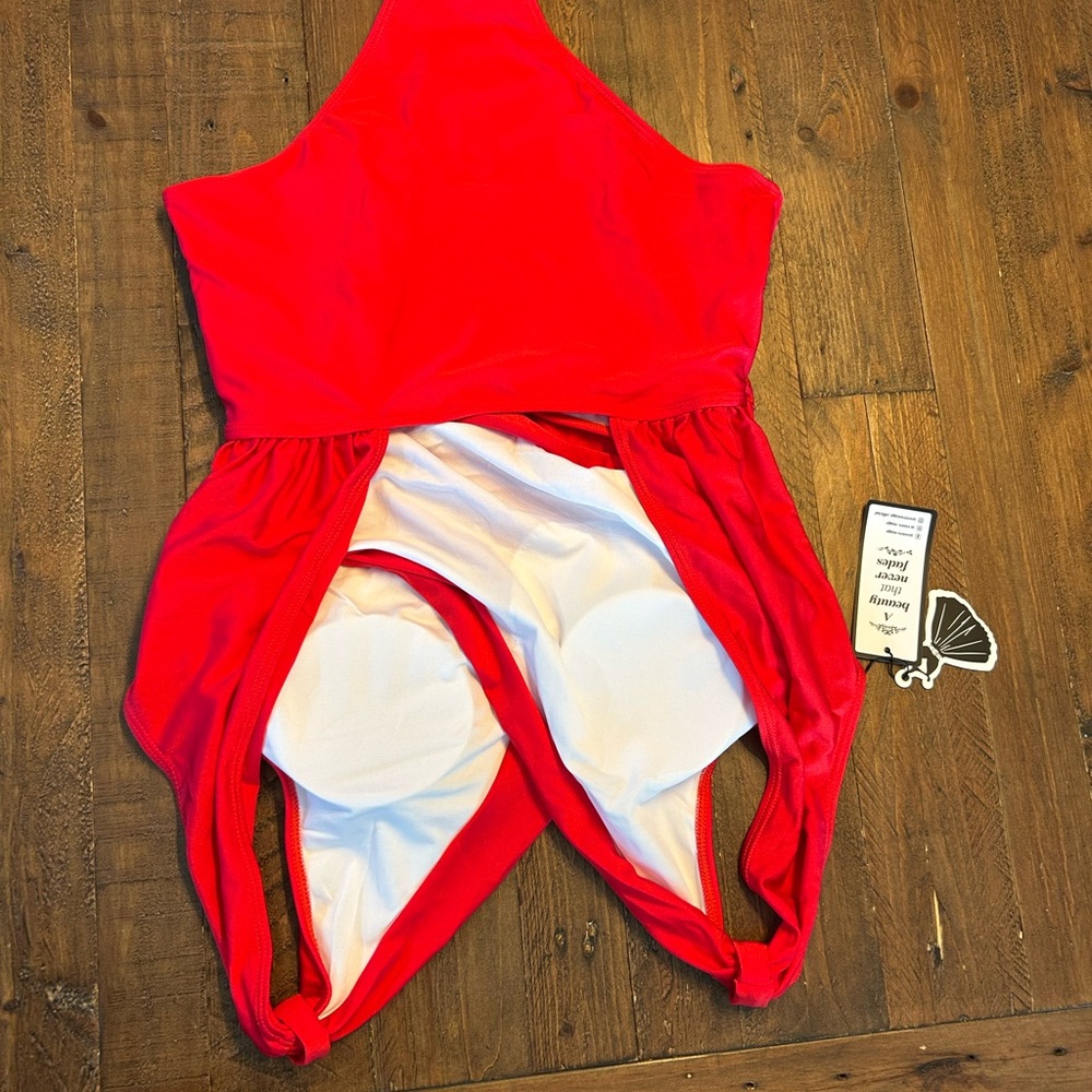 Brand new Retro Stage swimsuit
